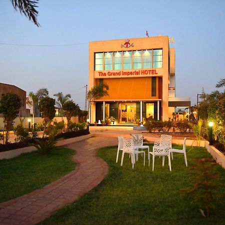 The Grand Imperial Hotel Morbi 外观 照片