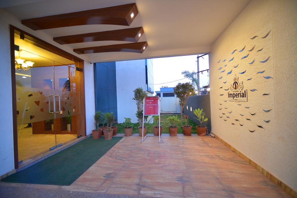 The Grand Imperial Hotel Morbi 外观 照片