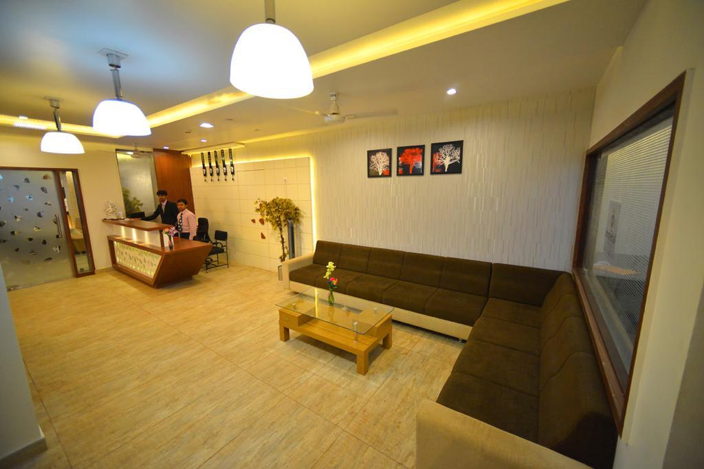 The Grand Imperial Hotel Morbi 外观 照片
