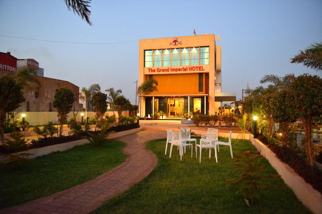 The Grand Imperial Hotel Morbi 外观 照片