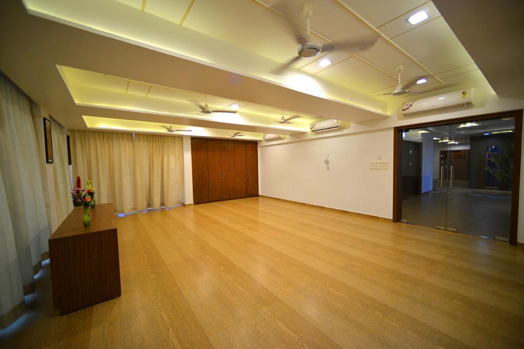 The Grand Imperial Hotel Morbi 外观 照片